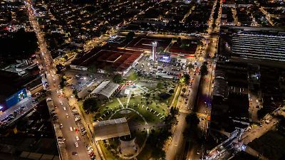 Transforman Mercado Juárez y su entorno para la temporada de Día de Muertos con iluminación, seguridad y mantenimiento