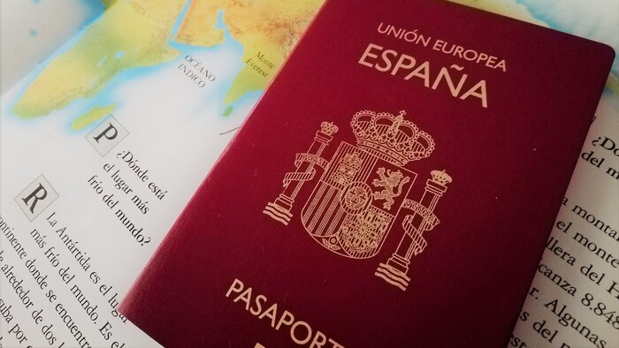 Tribunal Supremo permite a mujer dominicana obtener residencia en España pese a antecedente policial