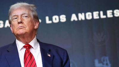 Trump anuncia aranceles del 100% a chips y semiconductores para impulsar la fabricación en EE.UU.