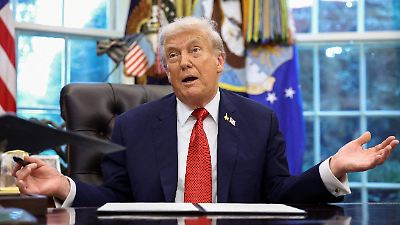 Trump anuncia aranceles del 100% a medicamentos, camiones y muebles para impulsar la economía estadounidense