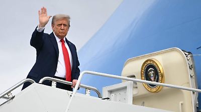 Trump anuncia firma de orden para eliminar el voto por correo y las máquinas de votación antes de las elecciones de 2026