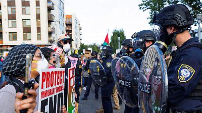Trump exige cárcel para alcalde y gobernador de Chicago por no colaborar con ICE y envía tropas ante protestas