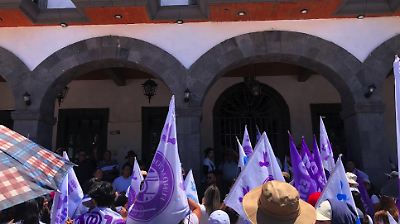 Tultepec: vecinos marchan en apoyo a adulto mayor víctima de presunto despojo y corrupción en Catastro