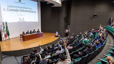UAEMéx presenta su presupuesto histórico de 6,3 mil millones y anuncia gratuidad en antologías educativas