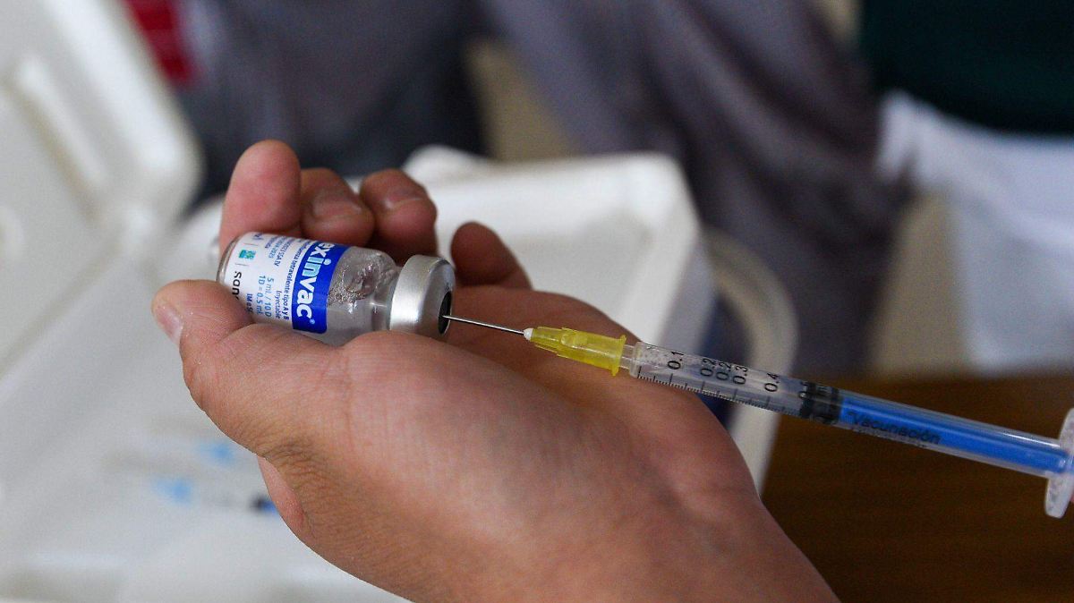 UAEMex ofrecerá vacunación gratuita contra Covid-19, influenza y neumococo el 11 de febrero en Toluca