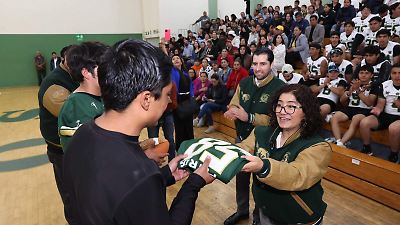 Universidad Autónoma del Estado de México impulsa a Potros Salvajes con entrega de Jerseys a sus jóvenes talentos