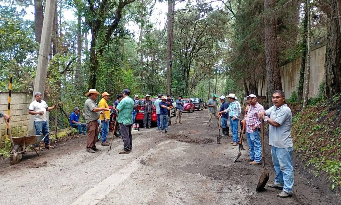 Urgente: Comunidades de Valle de Bravo y Otzoloapan denuncian deterioro en carretera crucial