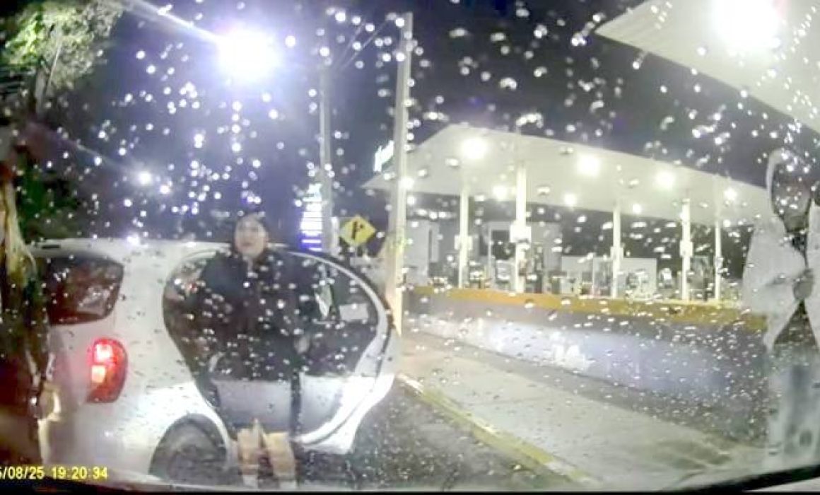 Víctima denuncia que policías en Ecatepec protegieron a montachoques en intento de atraco