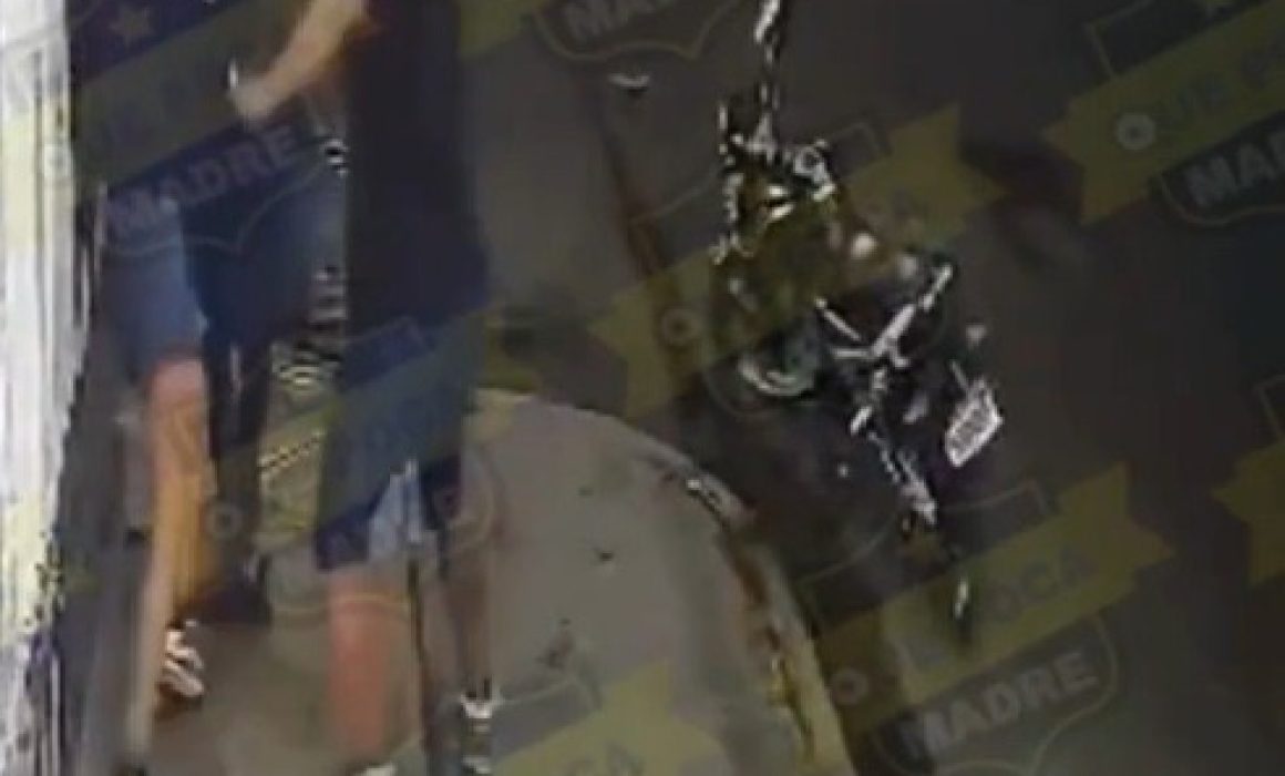 Vídeo muestra brutal agresión a mujeres en Chimalhuacán; las víctimas quedan en el suelo tras ataque