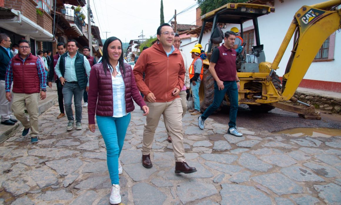 Valle de Bravo moderniza su principal avenida para potenciar el turismo y mejorar la movilidad