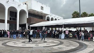 Vecinos de Jardines de Chalco exigen pavimentación y atención en manifestación frente al Ayuntamiento