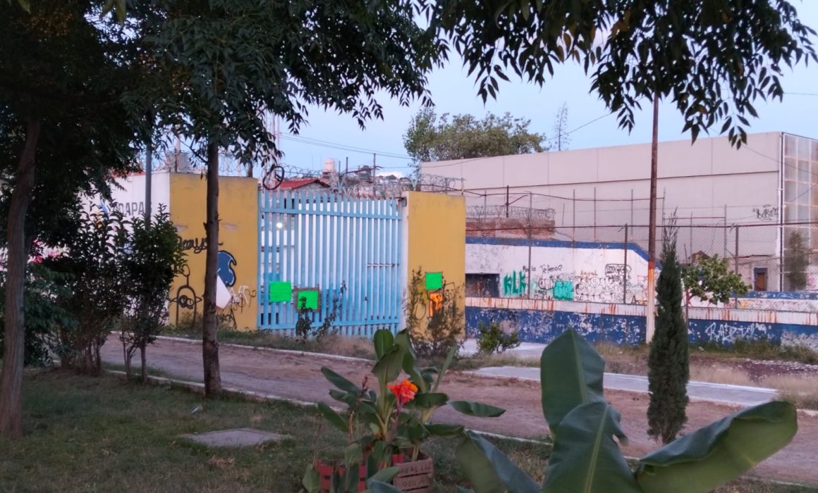 Vecinos de Nezahualcóyotl denuncian riesgos por construcción de pozo y posibles abusos del alcalde