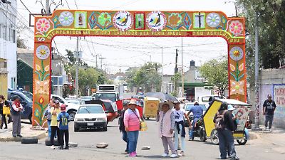 Vecinos de San Mateo Otzacatipan, se manifestaron porque llevan tres años sin agua