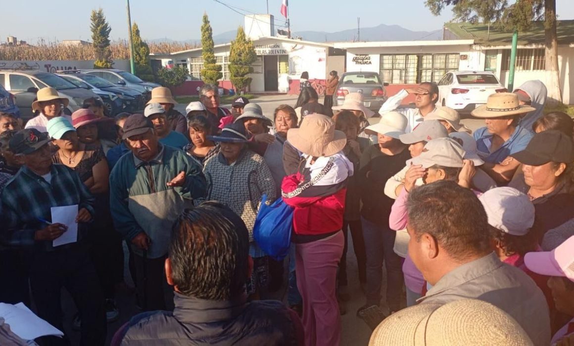 Vecinos de San Nicolás Tolentino exigen solución al desabasto de agua en Toluca