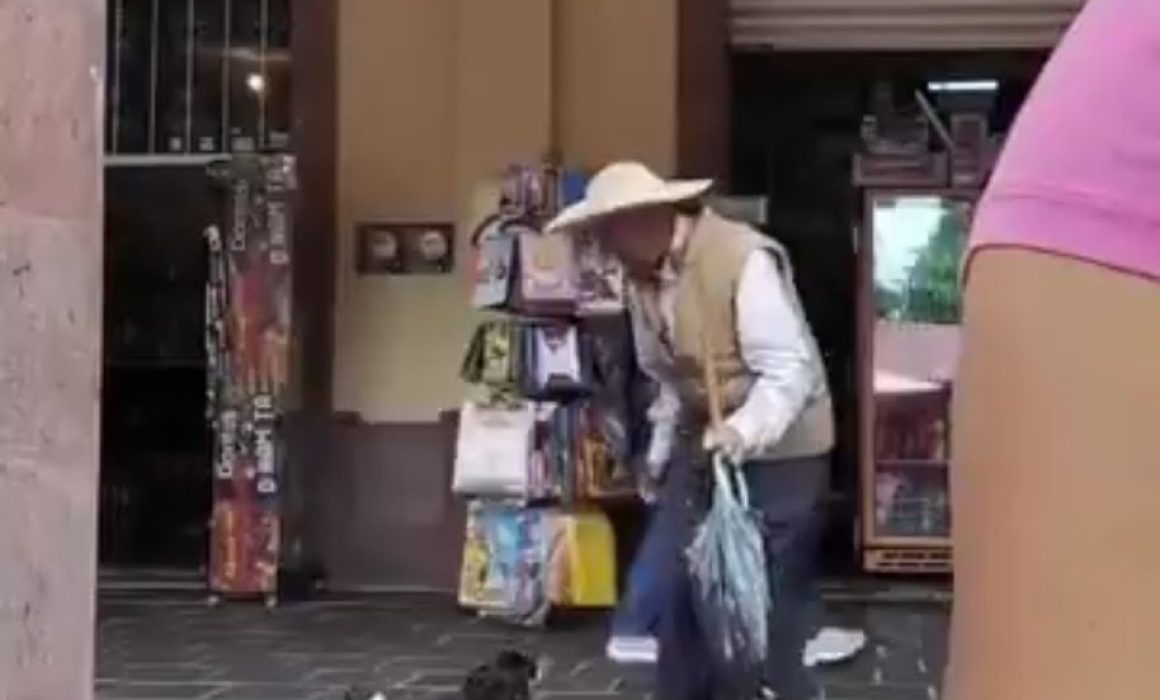 Video muestra a adulto mayor abusando sexualmente de un perro en Santo Tomás, Edomex