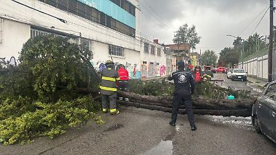 Viernes de caos en el Valle de Toluca: bloqueos, accidentes y lluvias intensas paralizan la región