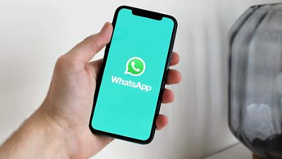 WhatsApp anunciará publicidad en la pestaña Novedades sin afectar los chats personales