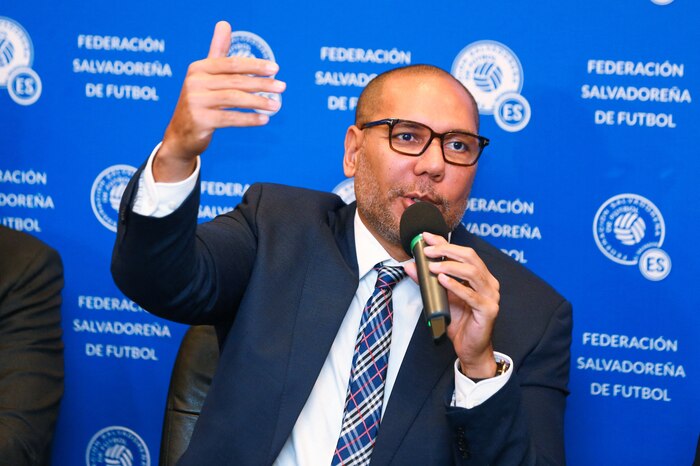 Yamil Bukele impulsa una reforma integral en el fútbol salvadoreño para revitalizar las bases y promover el talento juvenil