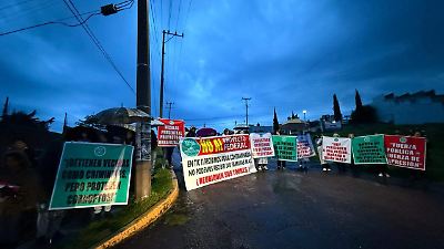  Vecinos de Atlacomulco bloquean acceso a colonia Río Lerma Tic Ti para frenar construcción de 240 viviendas por falta de permisos y impacto ambiental